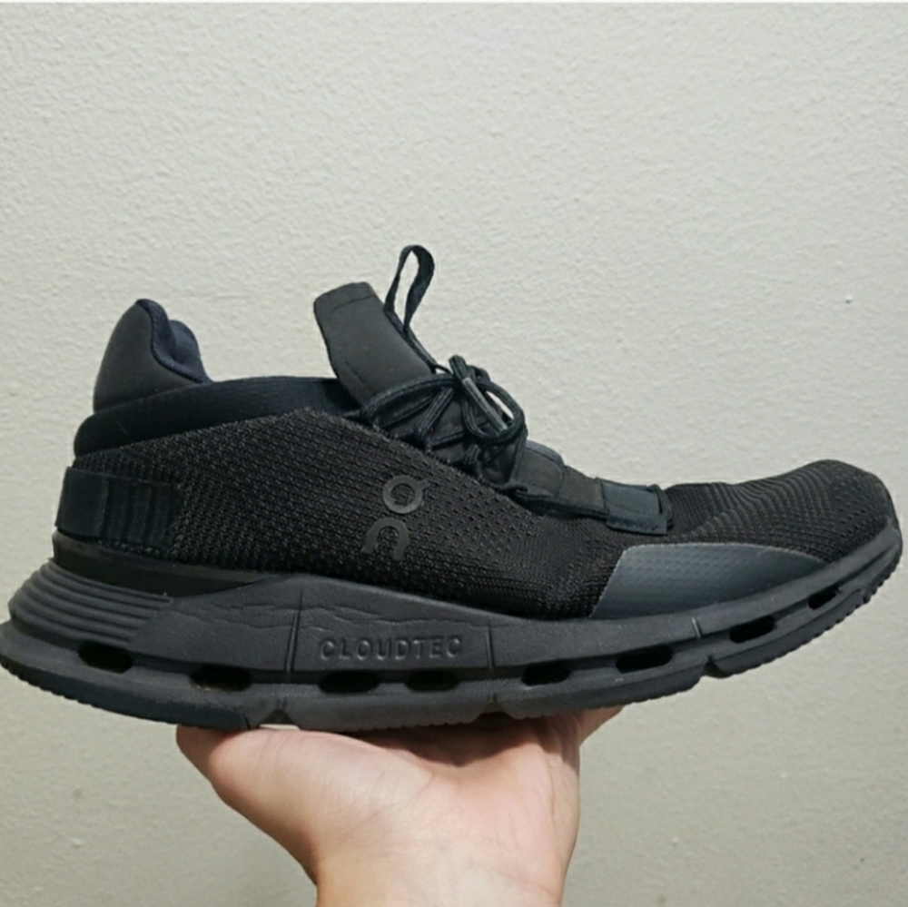 Women | On running Cloudnova